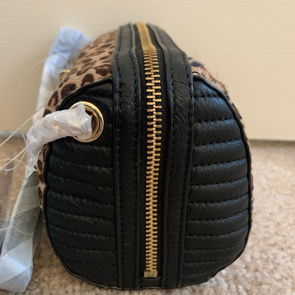 Juicy Couture Gold Lock Leopard Faux Fur Handbag - Picture 2 of 4